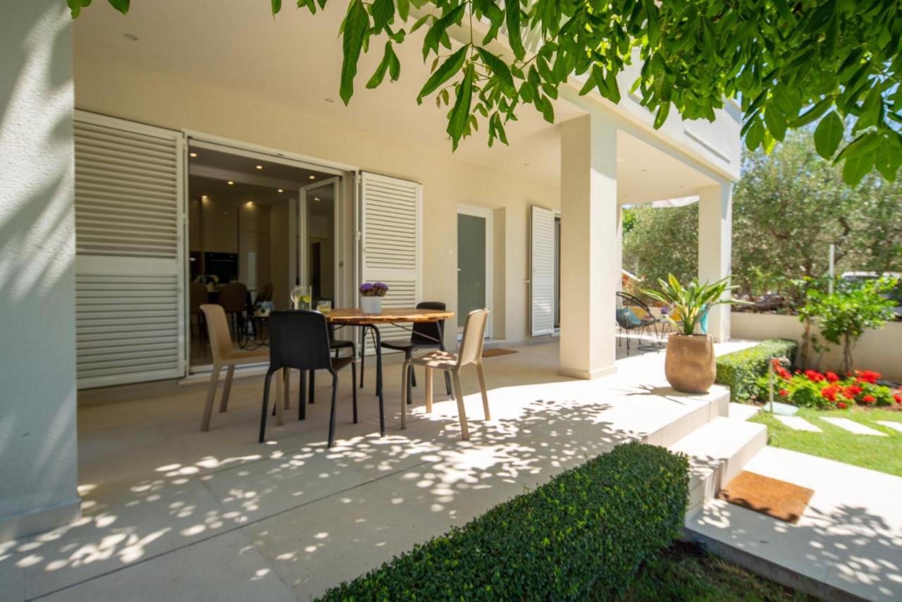 Garden Apartment Pakoštane Kültér fotó