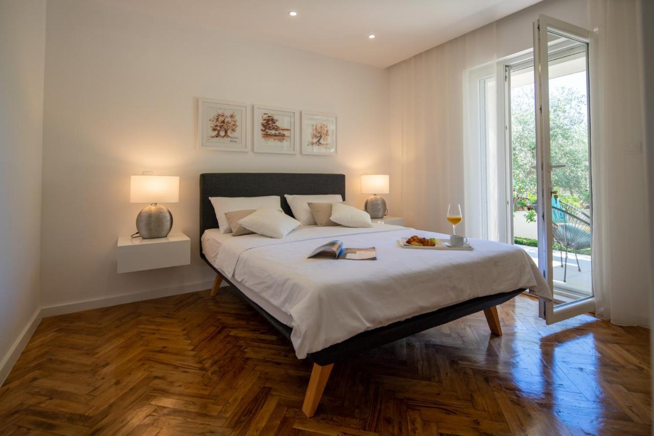 Garden Apartment Pakoštane Kültér fotó